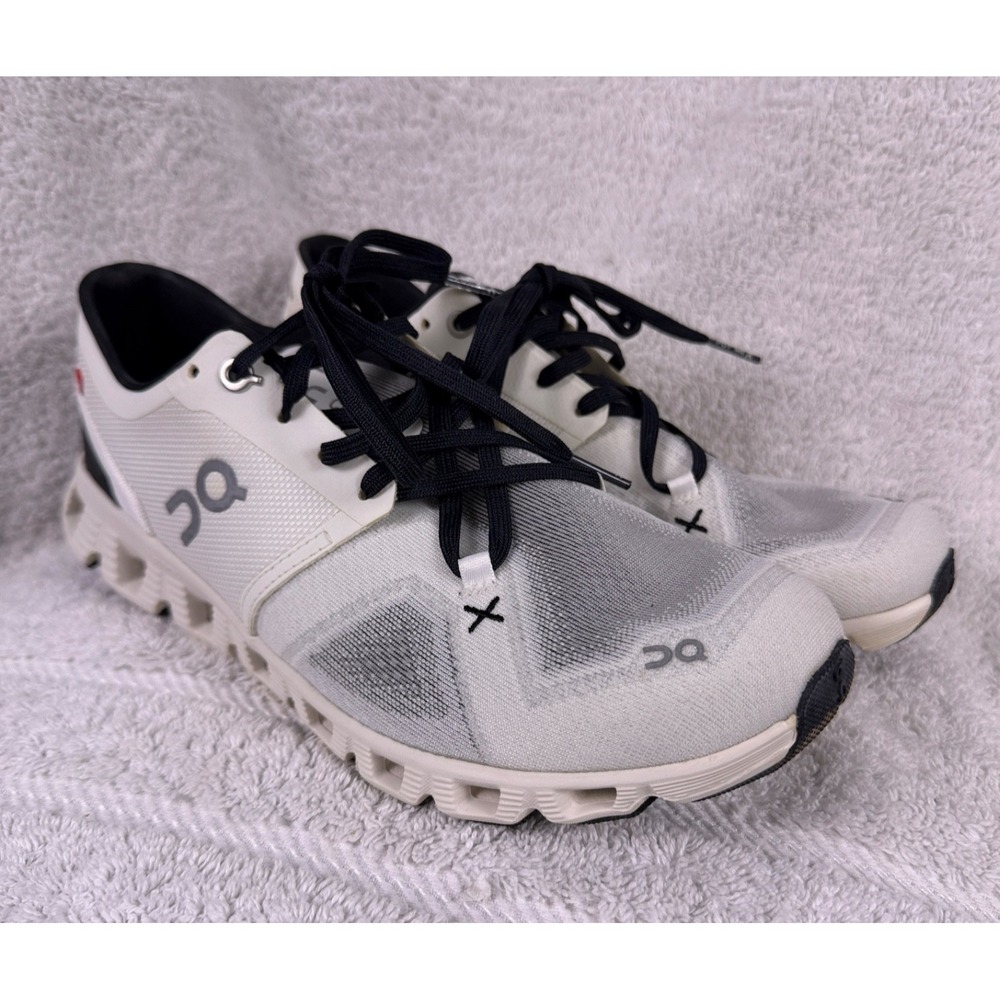 On Running Cloud X3 Womens White Running Shoes Size 9 Breathable Mesh